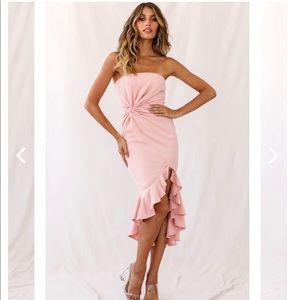 Selfie Leslie blush pink cocktail dress